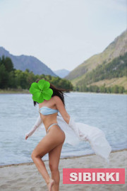 �����