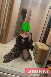 �����