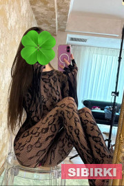 �����
