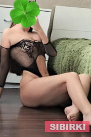 �����