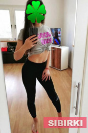 �����