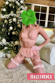 �����