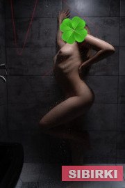 �����