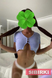 �����